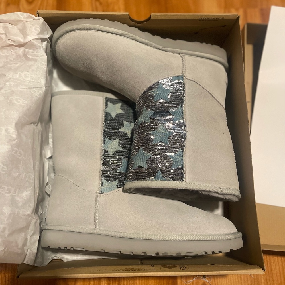 Gently worn Denim stars Ugg boot